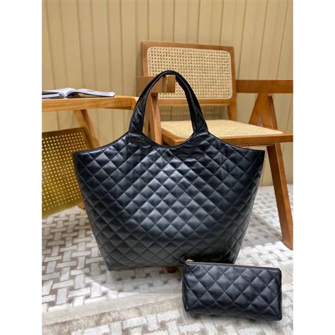 ICARE maxi shopping bag in quilted lambskin .